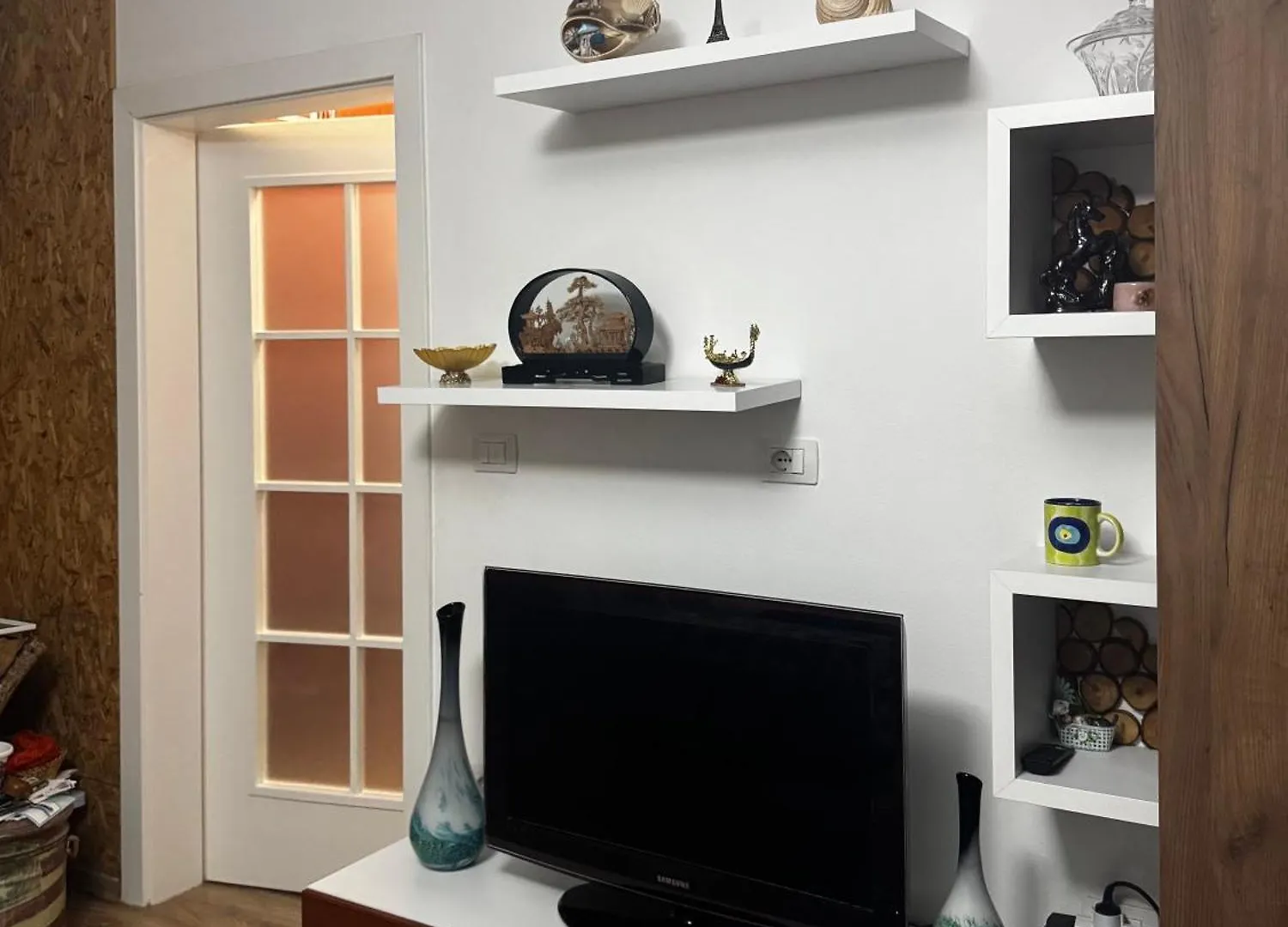 Apartment 33 Pogradaş