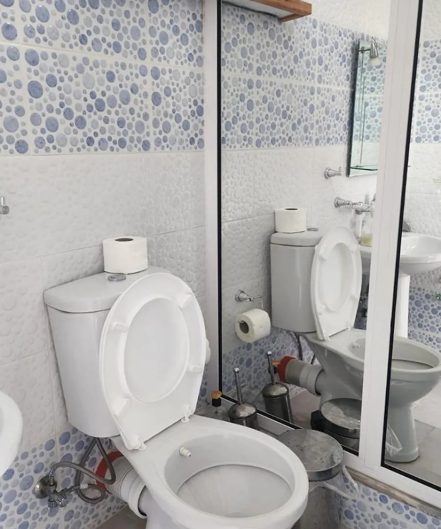 Apartment 33 Pogradaş