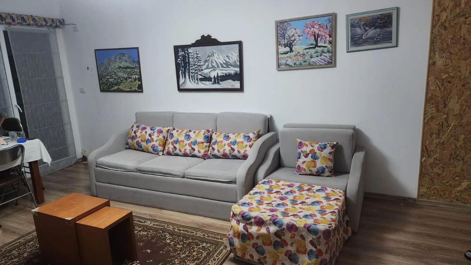 Apartment 33 Pogradaş