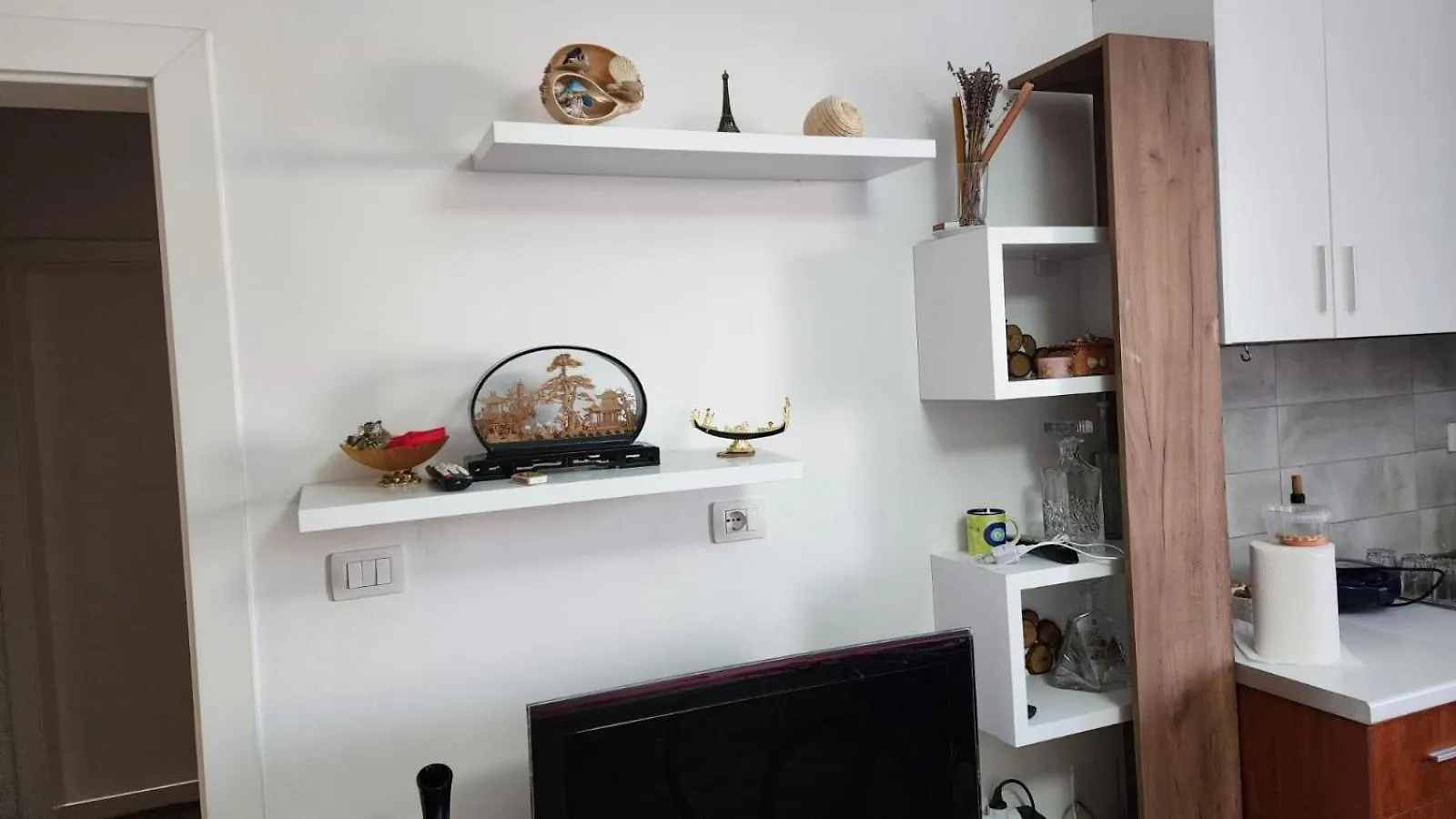 Apartment 33 포그라데츠
