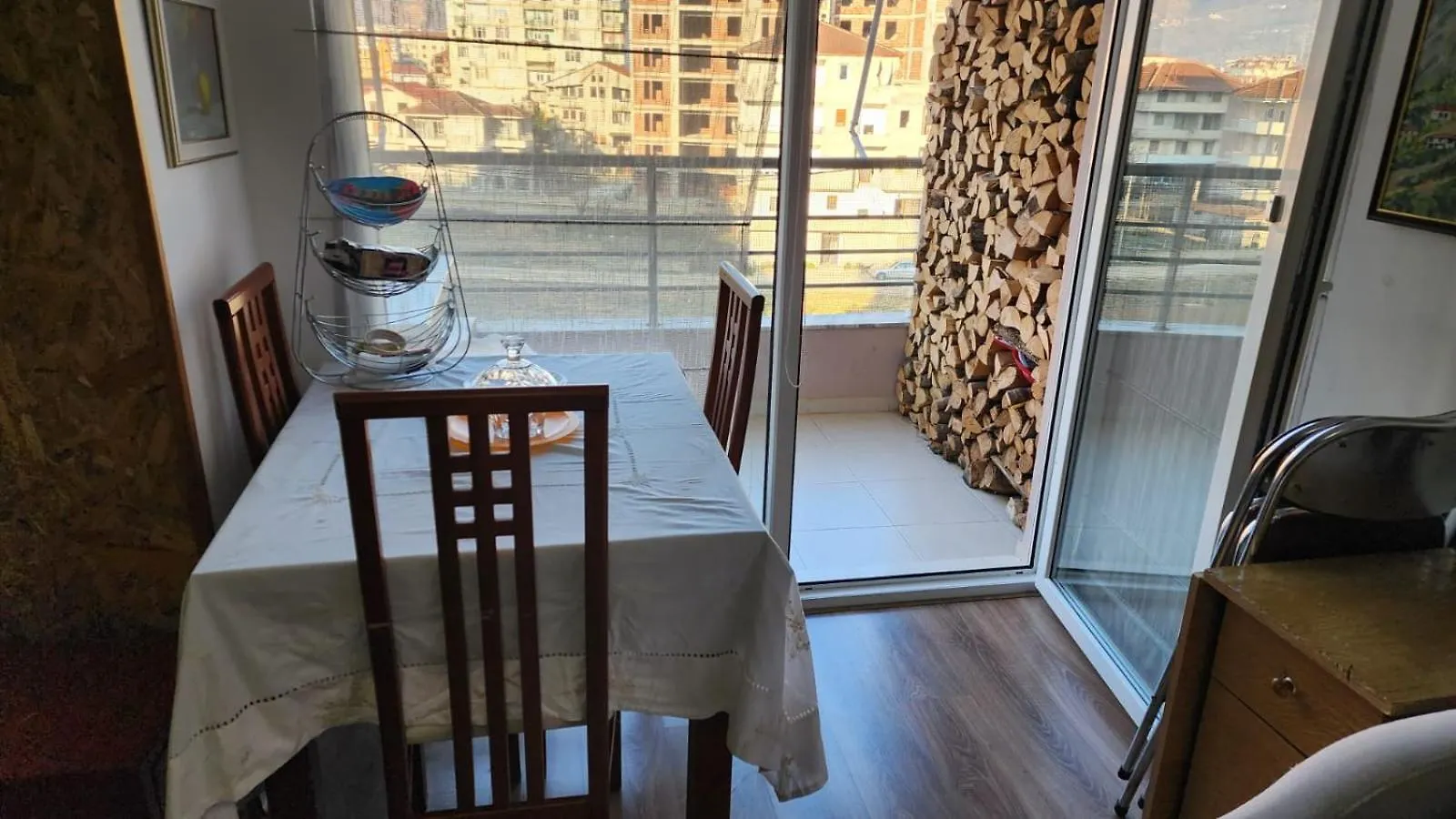 Apartment 33 Pogradaş